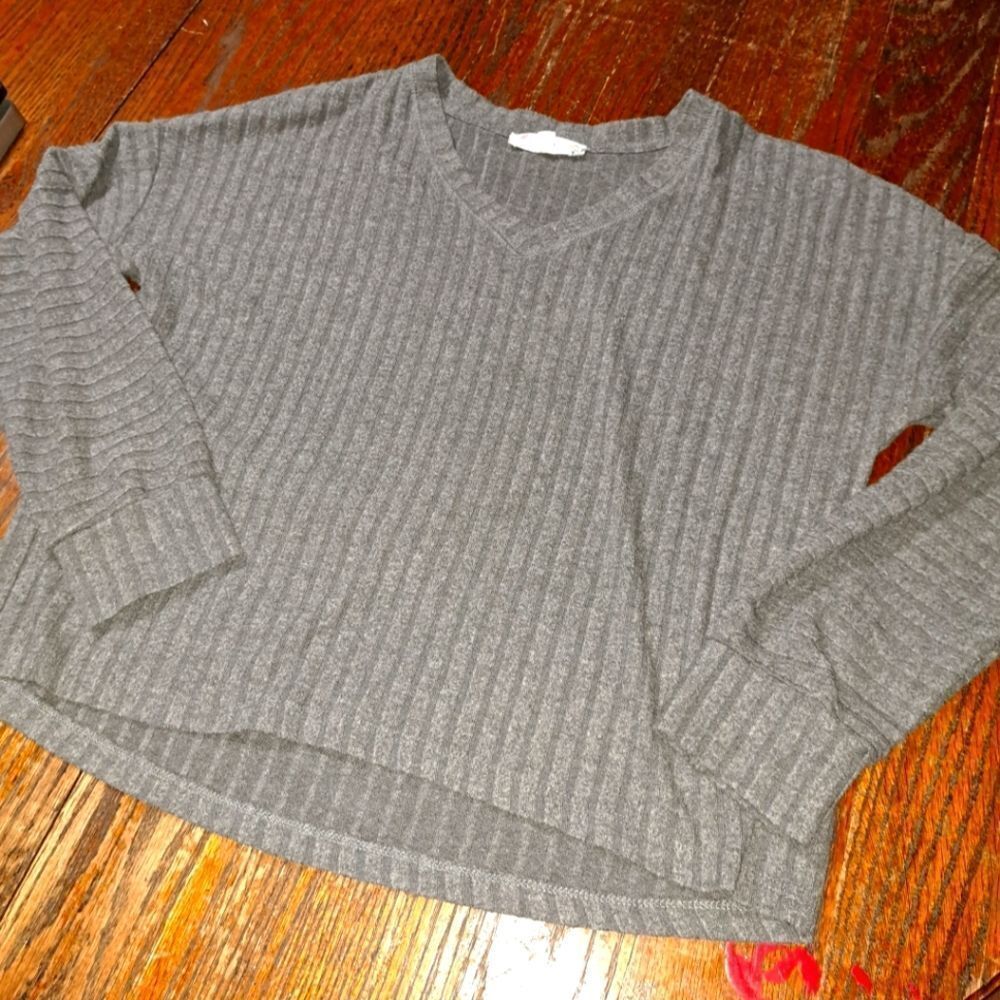 Large Pink Rose Grey Long Sleeve VNeck Lightweight Knit Ribbed Sweater Shirt Top